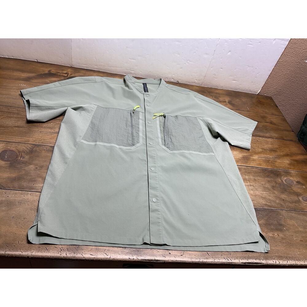 Lululemon Shirt Men’s Laurel Green Water-Repellent Hiking Short Sleeve XL FLAW